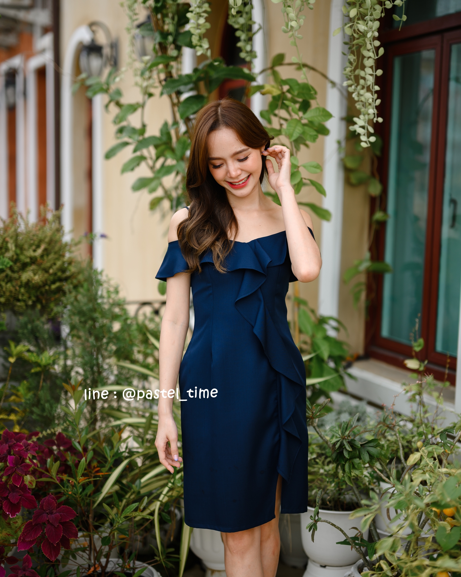 Kathy Off Shoulder Dress - สีกรม **มีแต่S**