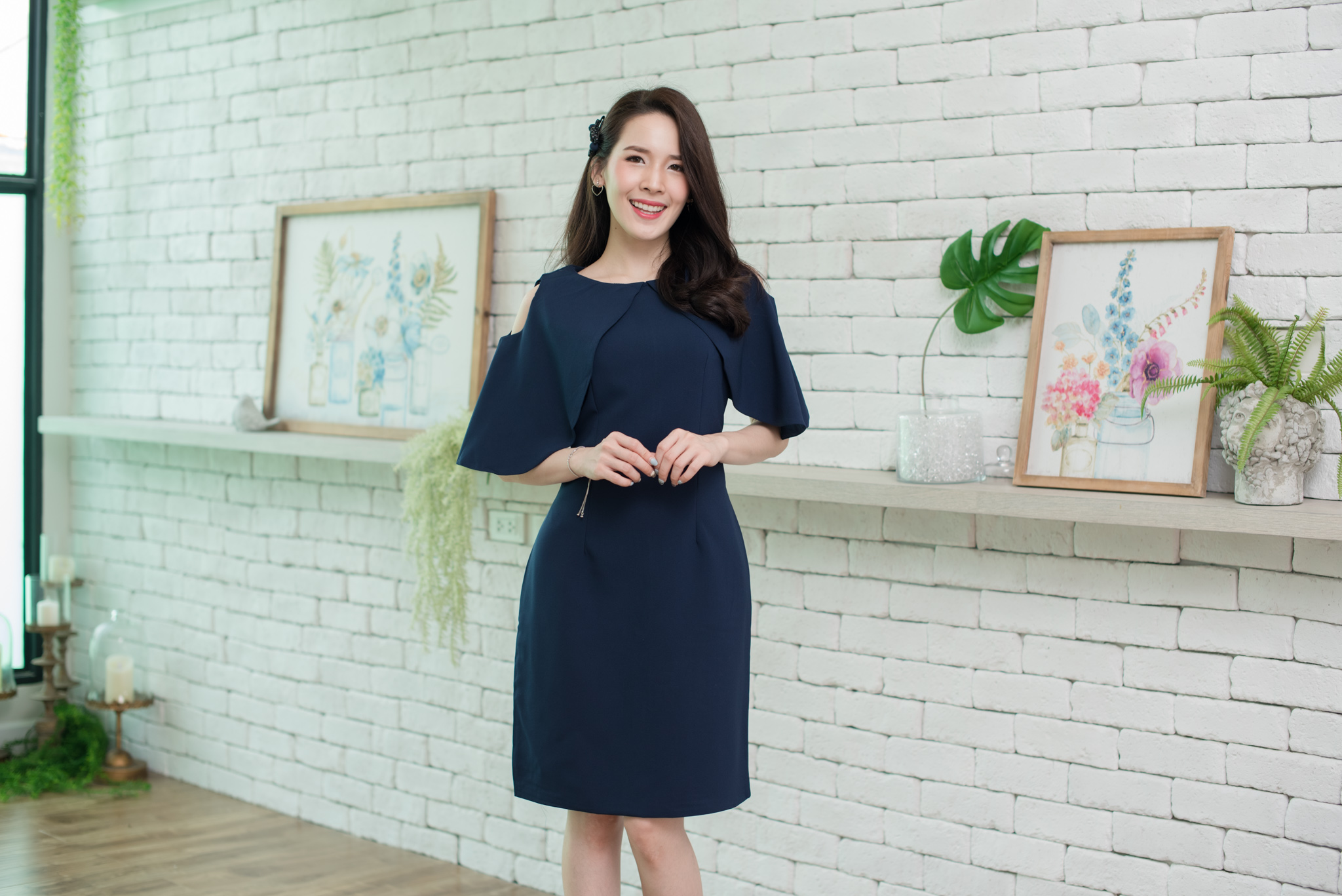 Zoe Cut-off Shoulder Dress : สีกรม
