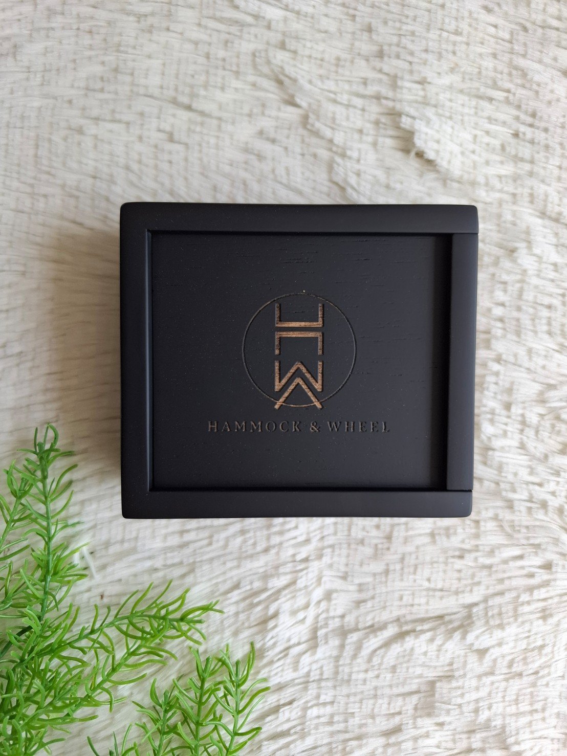 กล่องไม้ฝาสไลด์สีดำด้าน