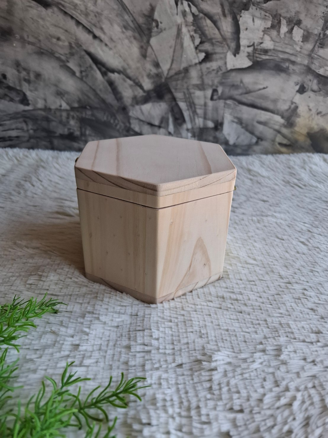 กล่องไม้โอมากาเสะ 6 เหลี่ยม