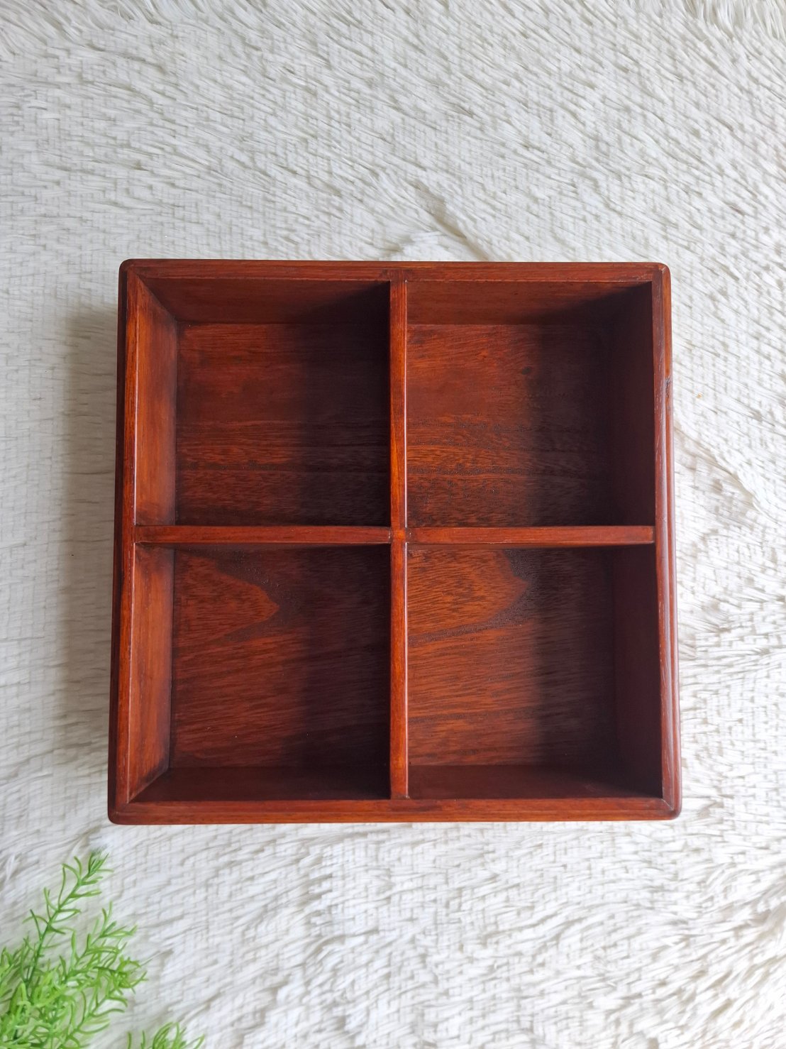 กล่องไม้แบบฝาครอบ