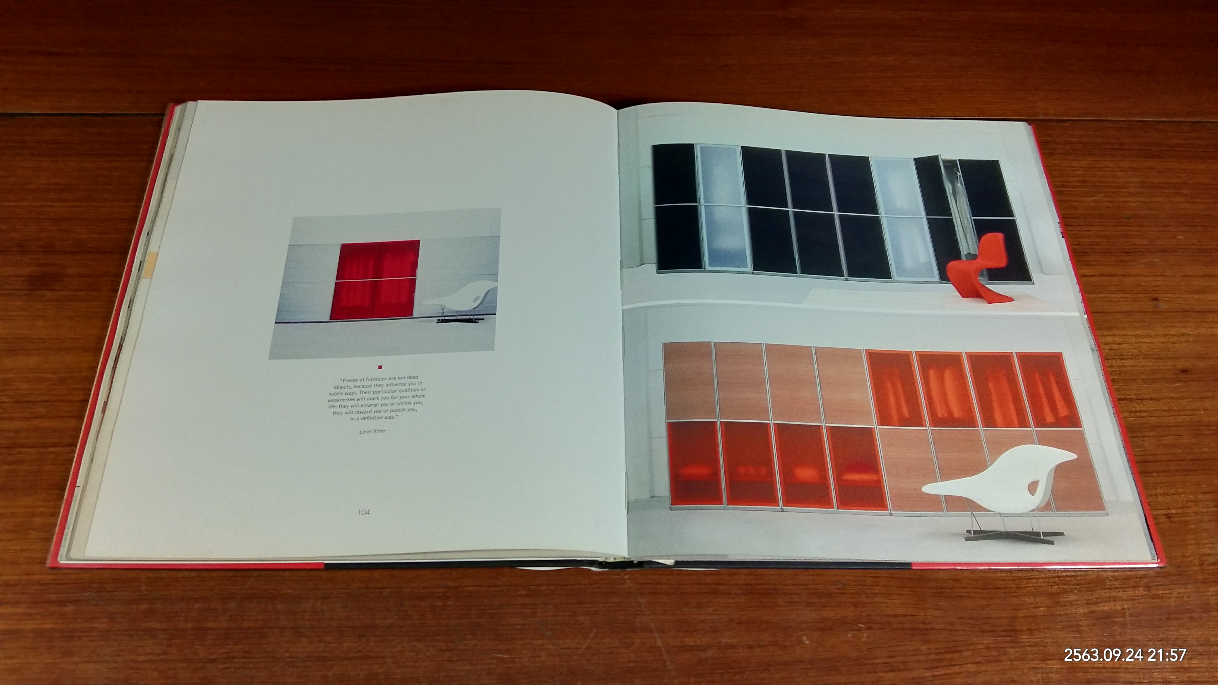 minimalism & color (สภาพไม่สมบูรณ์)