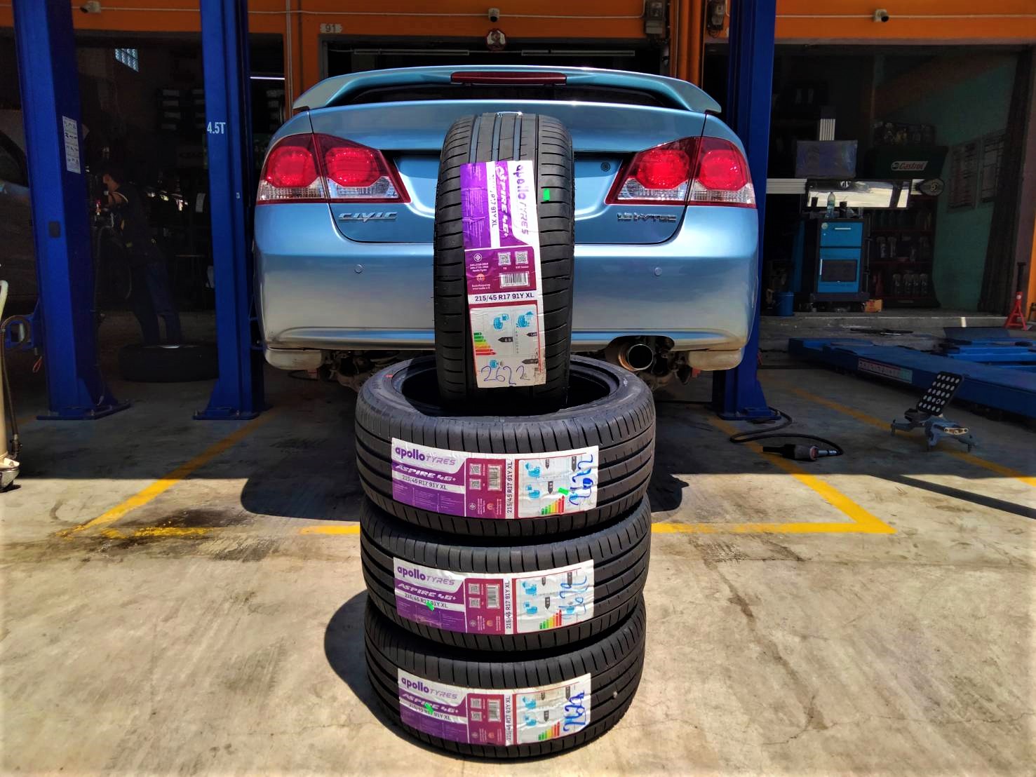 เปลี่ยนยาง HONDA CIVIC APOLLO ASPIRE 4G+ 215/45 R17 Y22