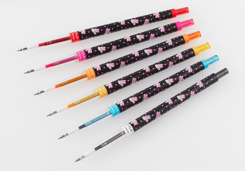 เซ็ตปากกา Uni Style Fit Knock 6 สี ลาย Minnie จาก Disney Japan หัว 0.38 ประกอบด้วยสี Black, Red, Baby Pink, Orange, Sky Blue, Golden Yellow
