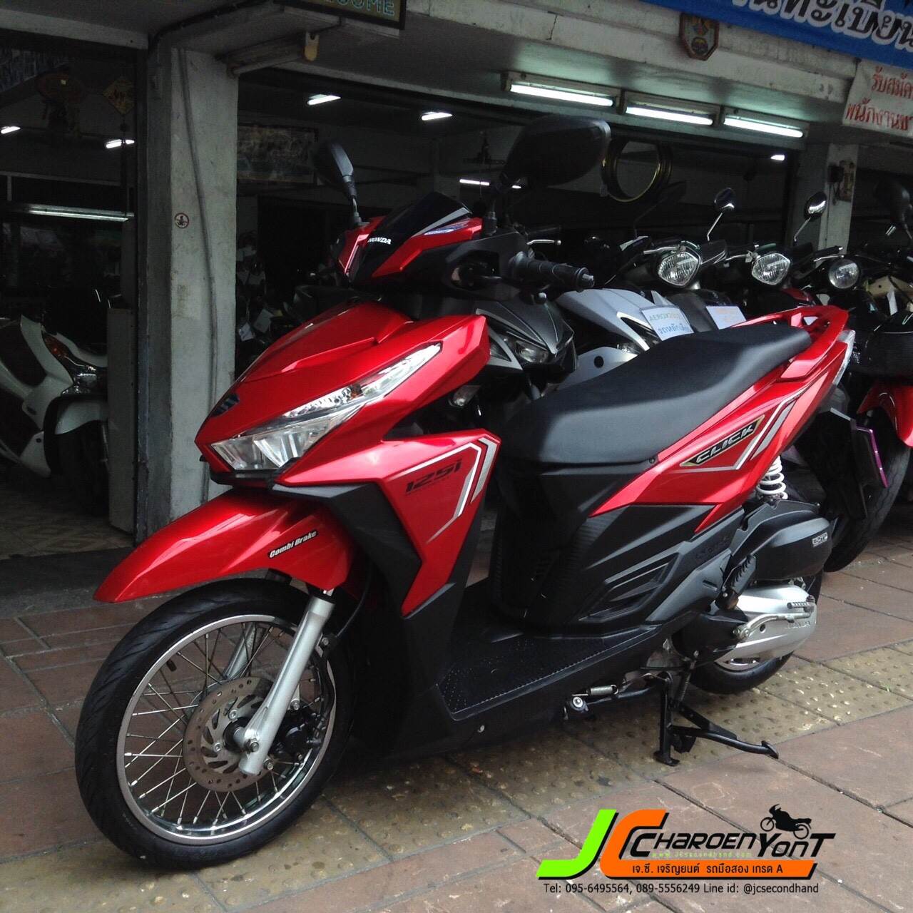 "รถบ้านตระกูลยอดฮิต" Honda Click125i LED (combi brake) จดทะเบียนกลางปี58 สภาพสวยใช้งานน้อยหมื่นกว่าโล