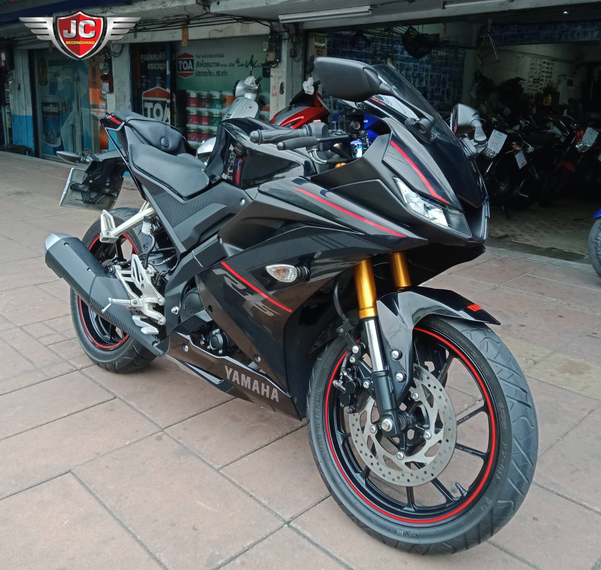 รถบ้านมือเดียว เทิร์นเข้ามาแล้วจร้า ถามหากันจัง YAMAHA R-15 โฉมใหม่ จดทะเบียนกลางปี61 ไมล์ดิจิตอลใช้งานน้อย 1,xxxxโลแท้ เครื่องเดิมจัด ห้องเครื่องใส