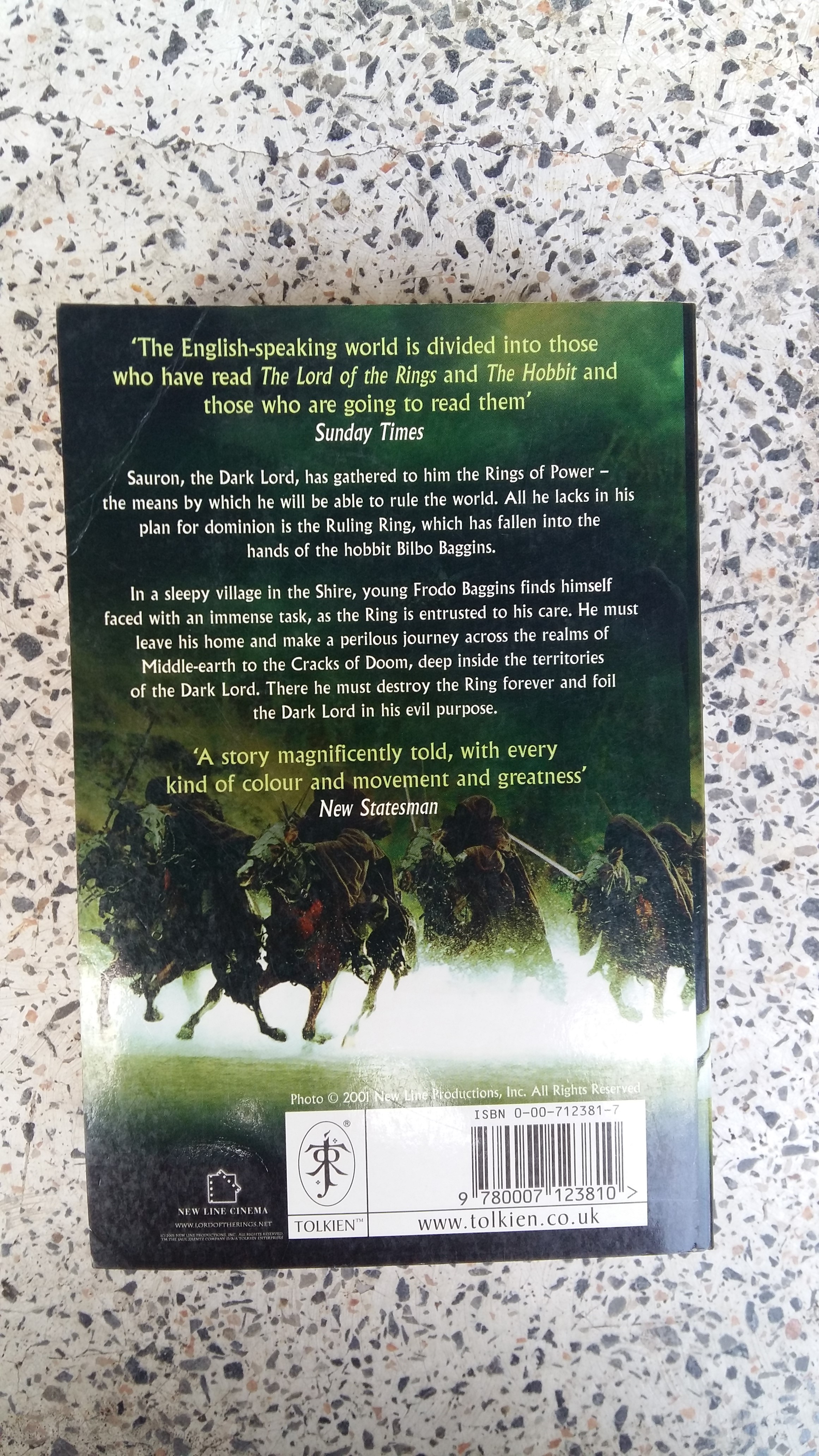 THE LORD OF THE RINGS / JRR TOLKIEN