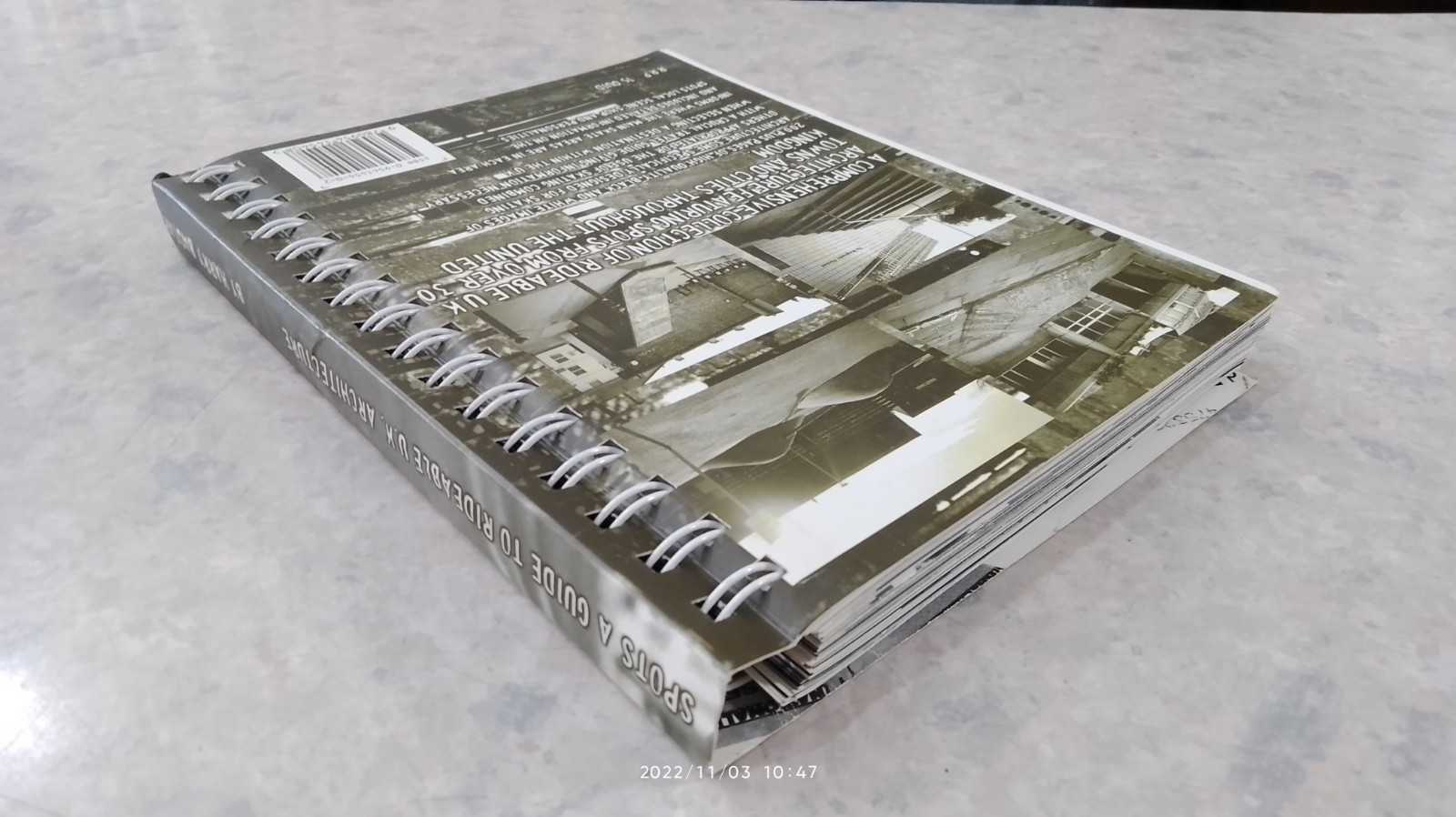 SPOTS A GUIDE TO RIDEABLE U.K. ARCHITECTURE / HARRY BASTARD