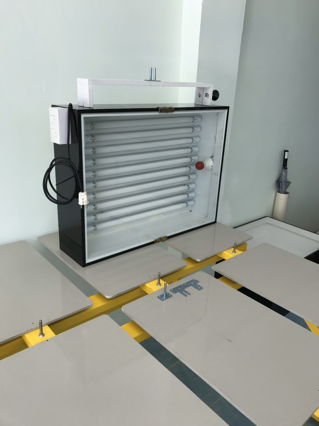 ตู้ไฟถ่ายบล็อคสกรีน