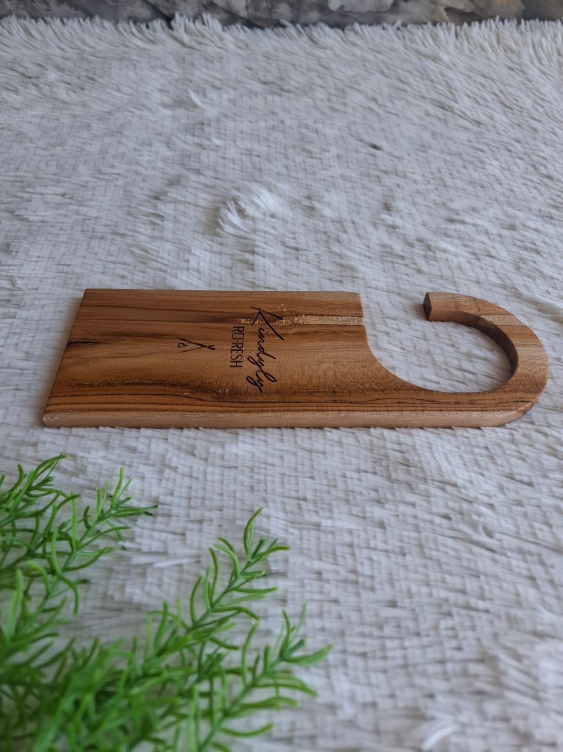 ป้ายไม้แขวนประตูห้อง