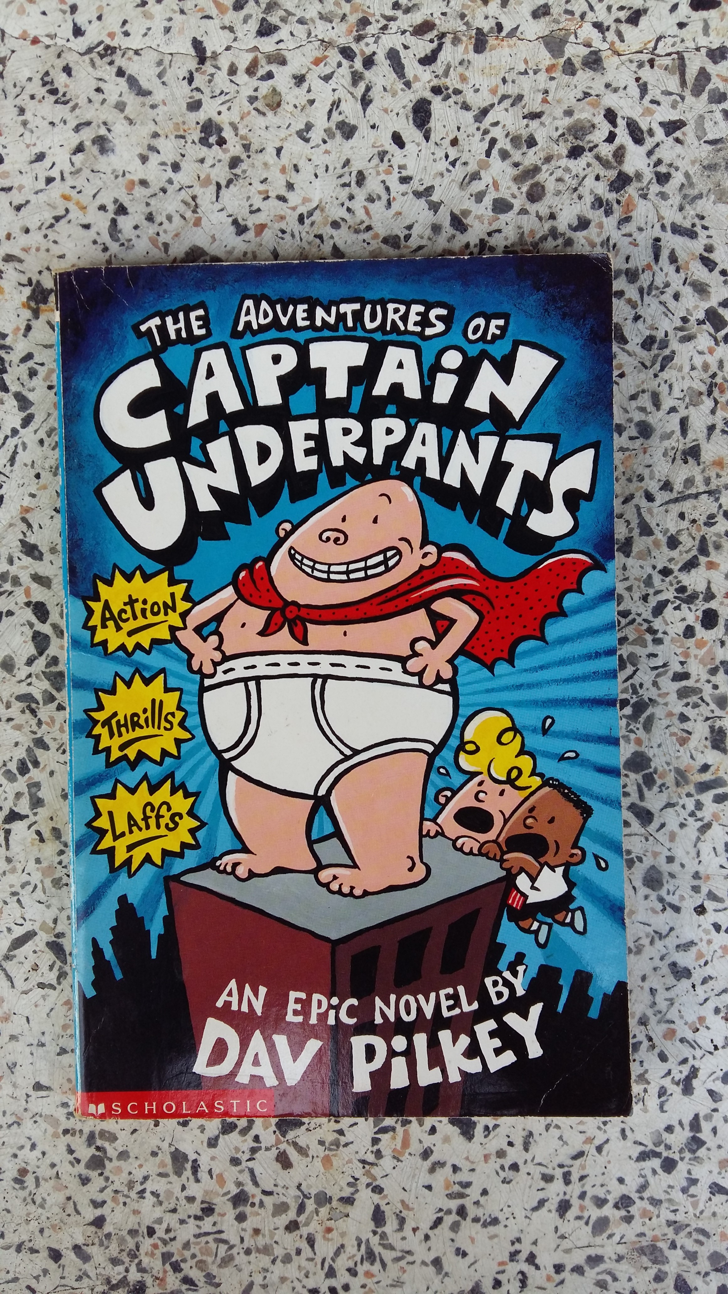 CAPTAIN UNDERPANTS / DAV PILKEY