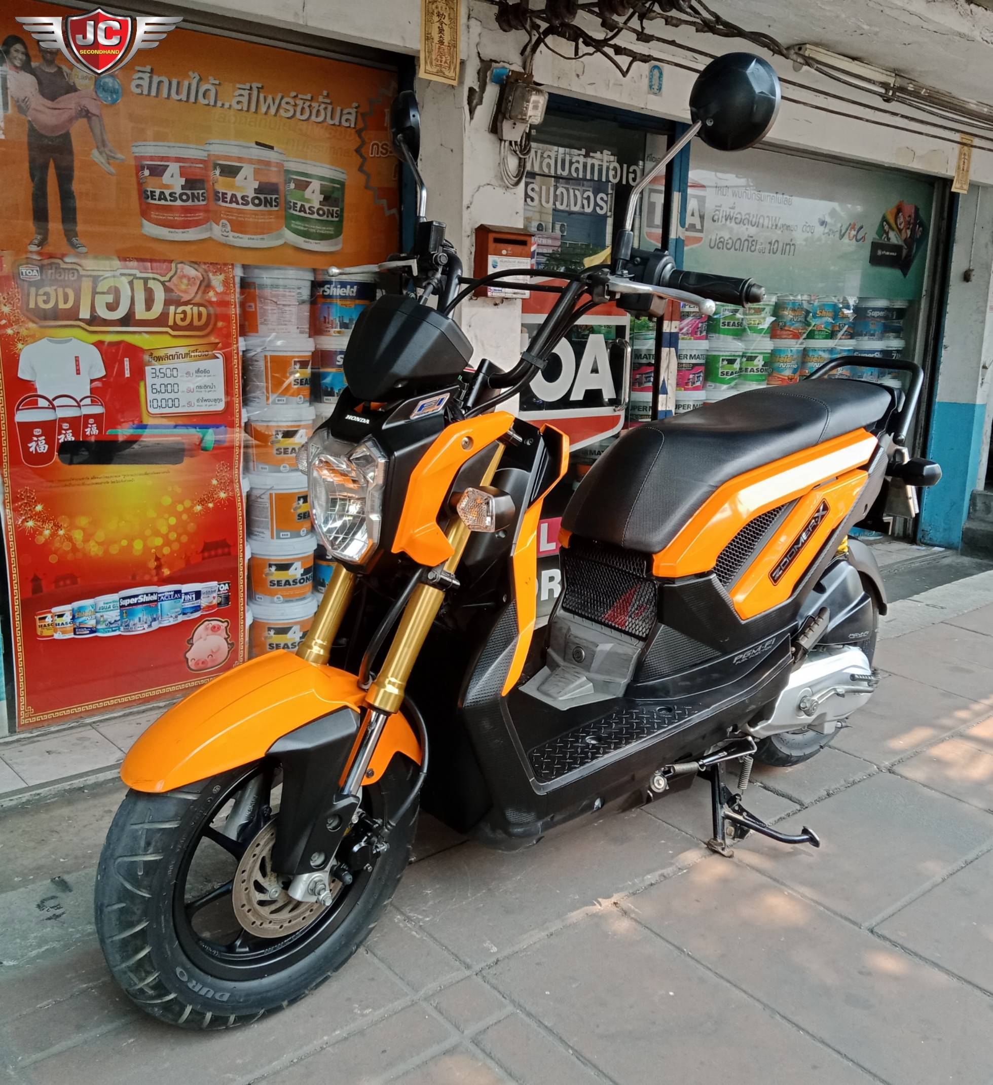 "รถบ้านมือเดียวสวยๆ ขี่นิ่มๆ" คันนี้เลย HONDA ZOOMER-X จดทะเบียนกลางปี 57 สภาพเดิมจัดท้าง...คัน เครื่องเดิมไม่แกะ ขี่นิ่มศูนย์ตรงเป๊ะ