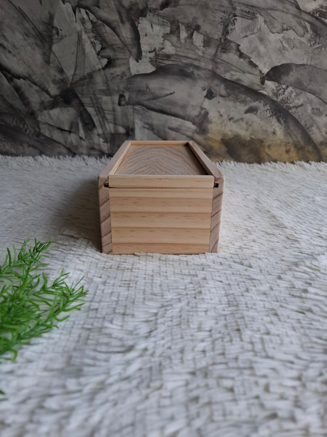 กล่องไม้ฝาสไลด์