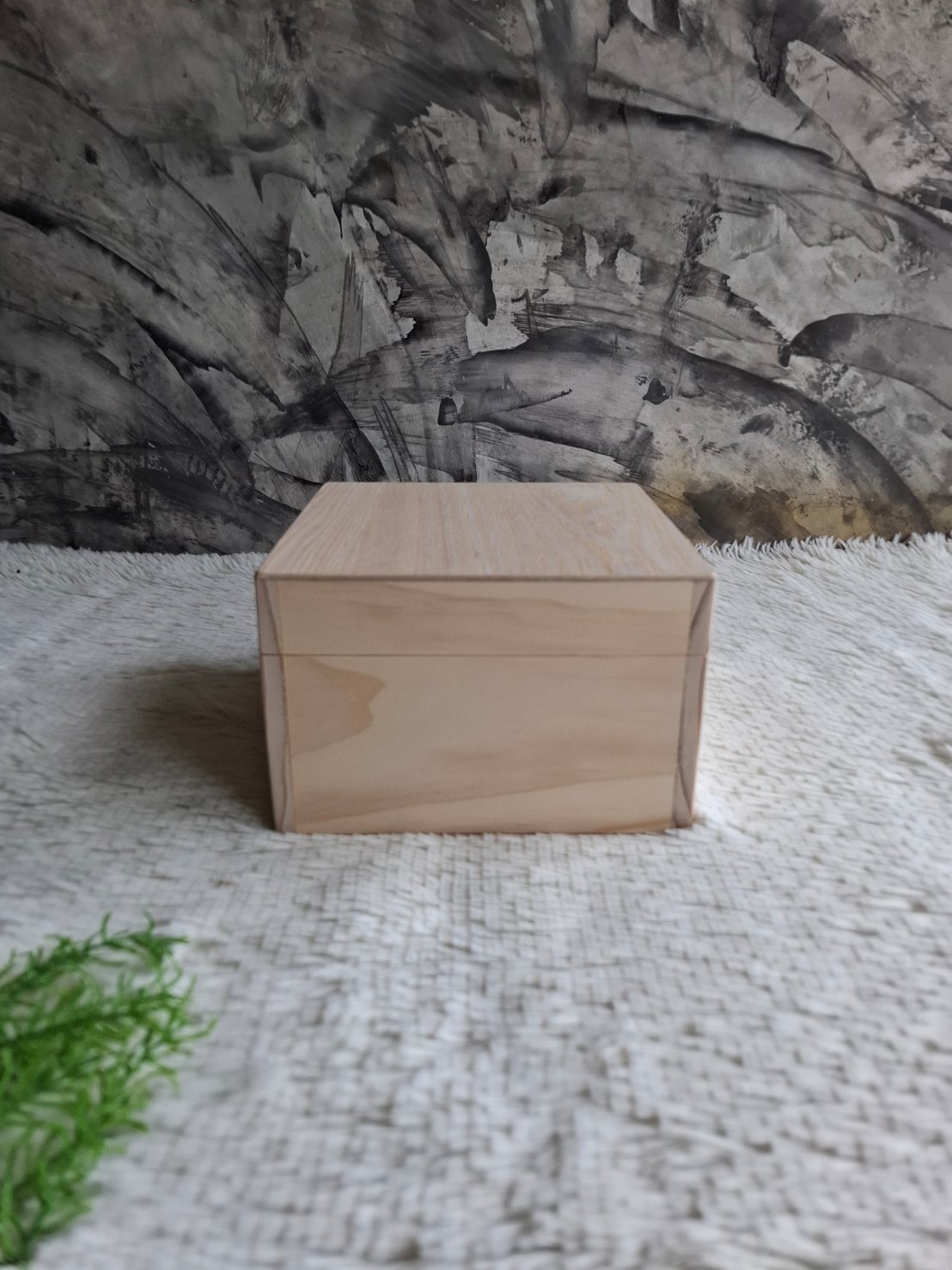 กล่องไม้สนฝาครอบ