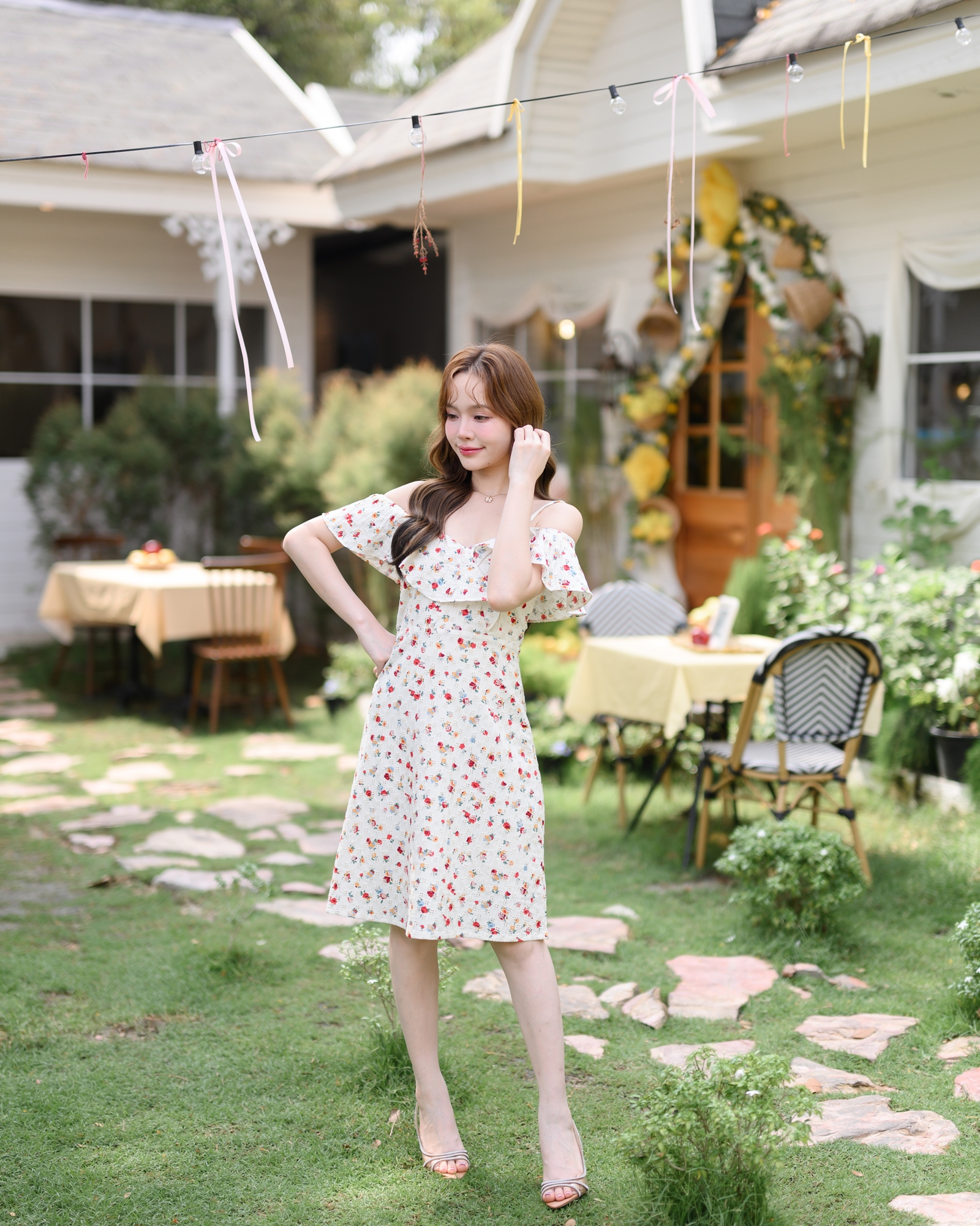 Hanano Yume Off-shoulder Dress