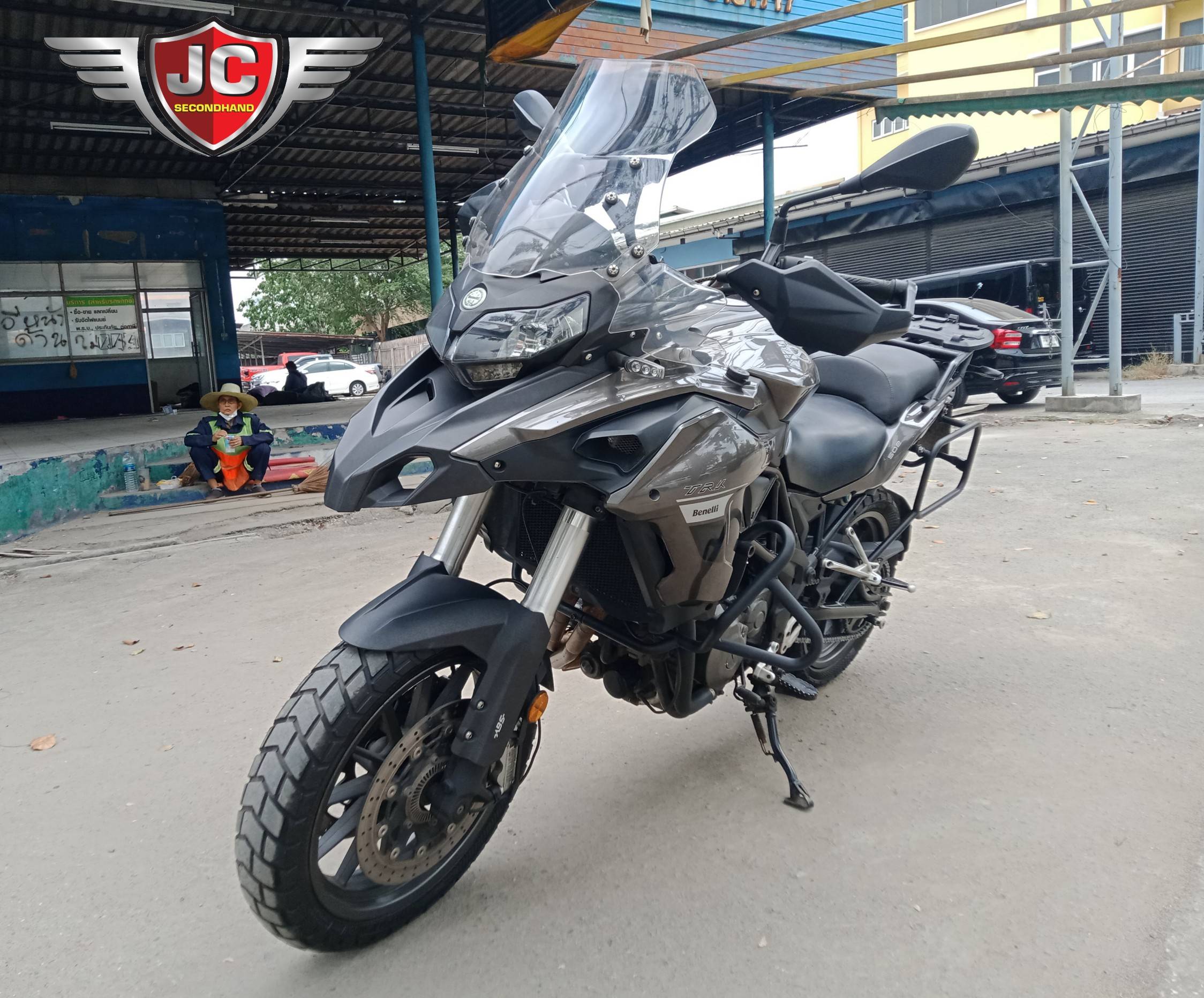 ประวัติดี จัดให้ โปรดาวน์ O บาท !! ผ่อน 3,477 * 4 ปีจบ benelli trk 502 ทรงใหญ่ สายทัวริ่ง รถบ้านมือเดียว เทิร์นมา