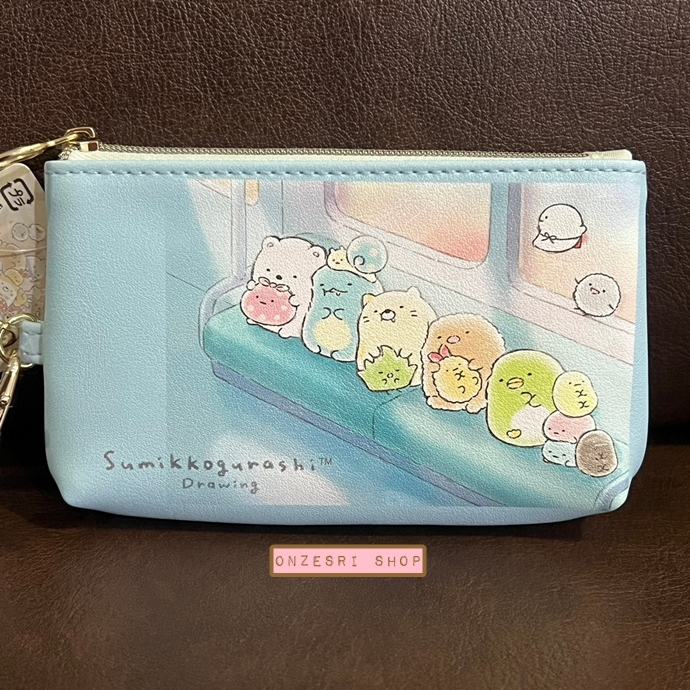 กระเป๋าใส่บัตร/ใส่เหรียญ Sumikko Gurashi Drawing Coin & Pass Case ขนาด 9 x 14 x 1 ซม. ทำจากหนังเทียม