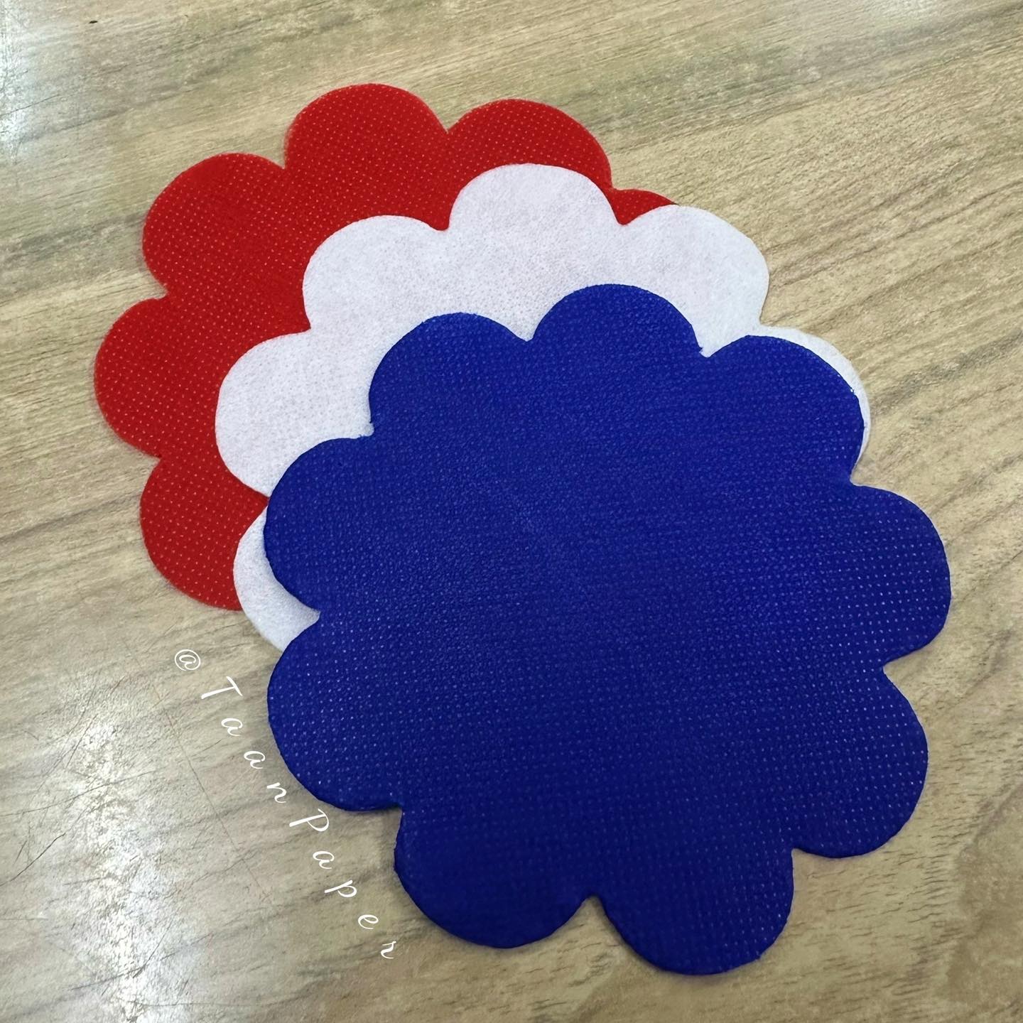 กระดาษห่อสาเหรียญ เซ็ทธงชาติไทย