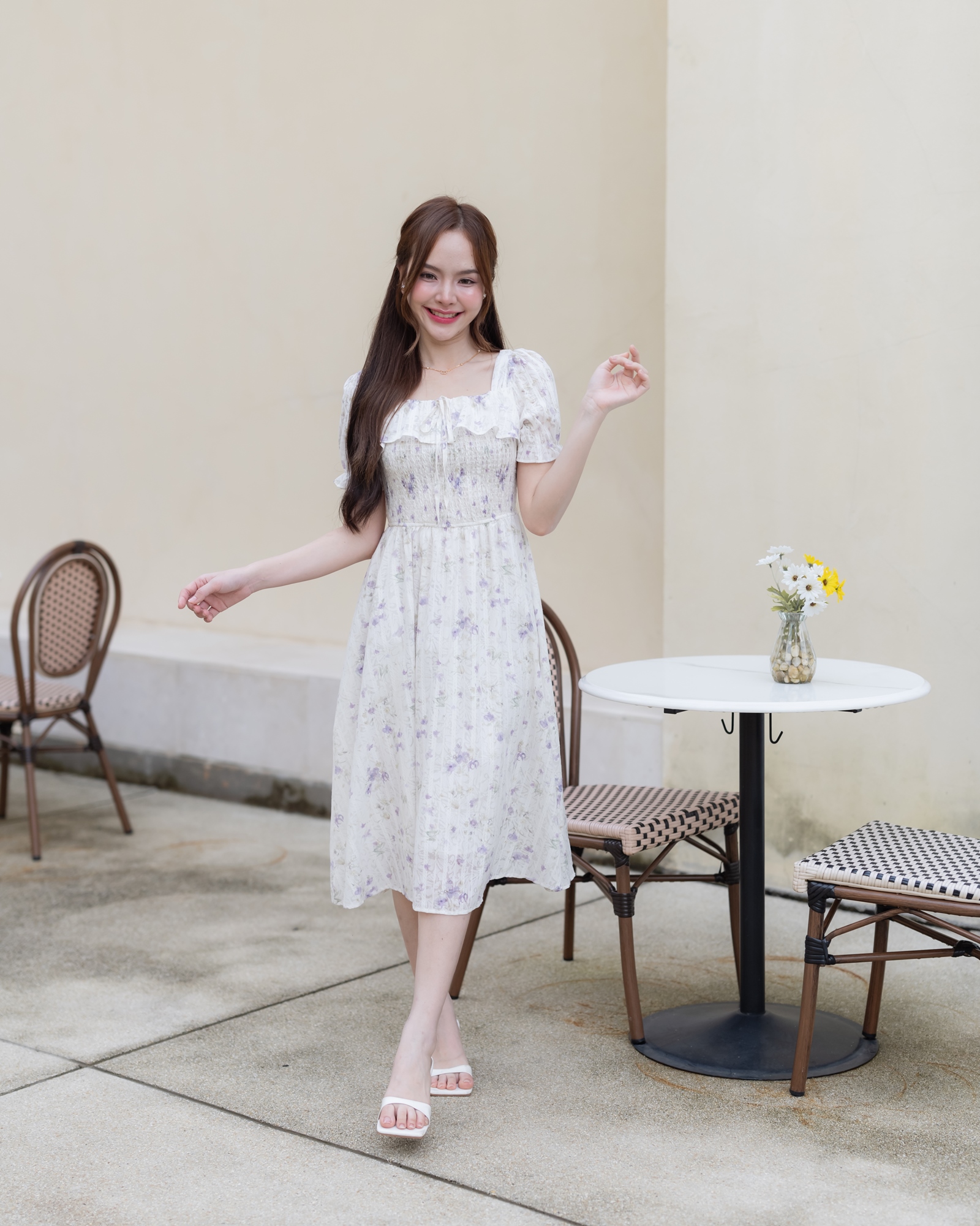 Florence Vintage Dress : ลายดอกไม้สีม่วง