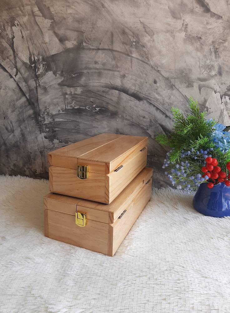 กล่องไม้ฝาล็อค บานพับเปิด 2 ด้าน