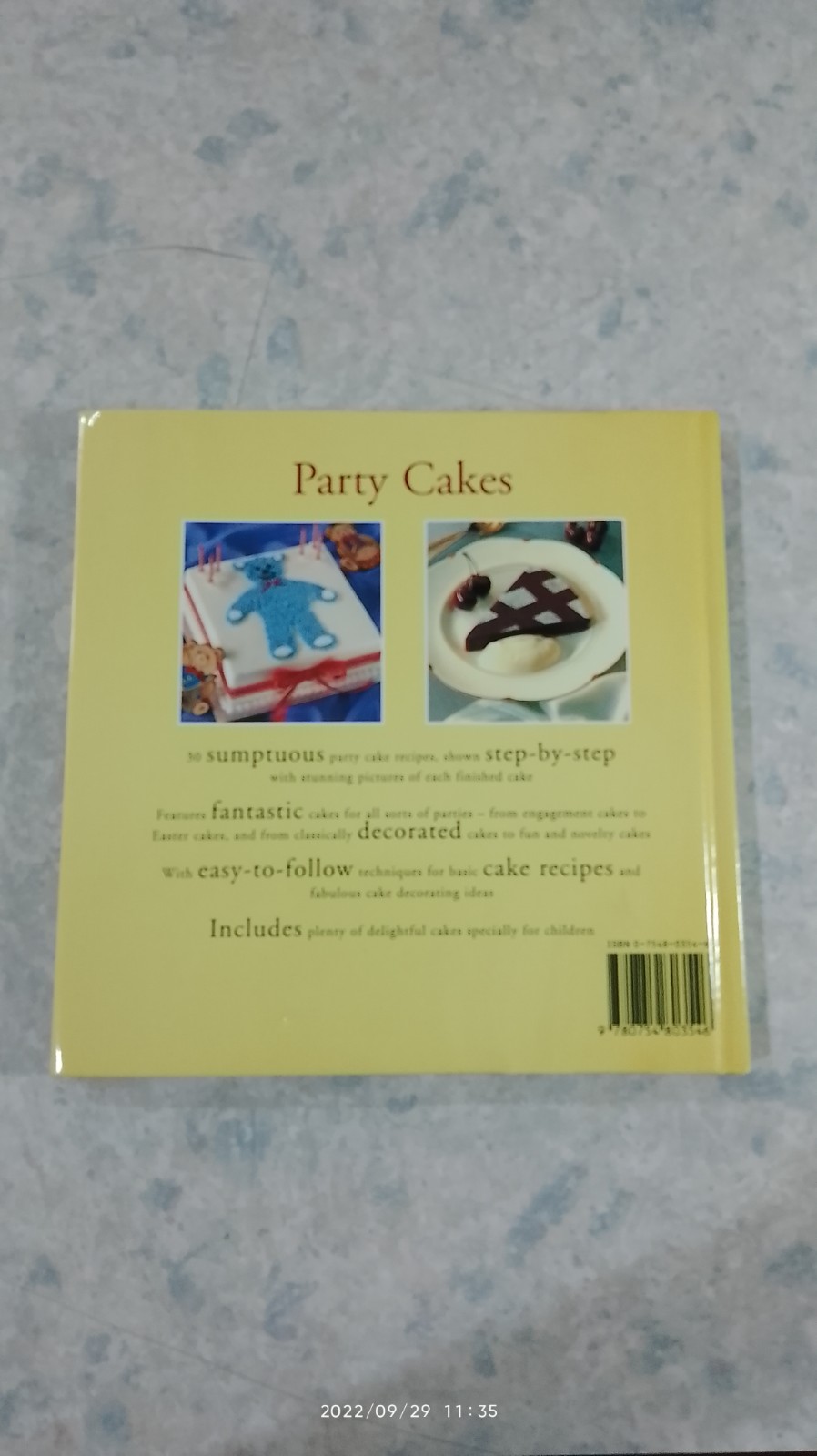 Party Cakes / Martha Day