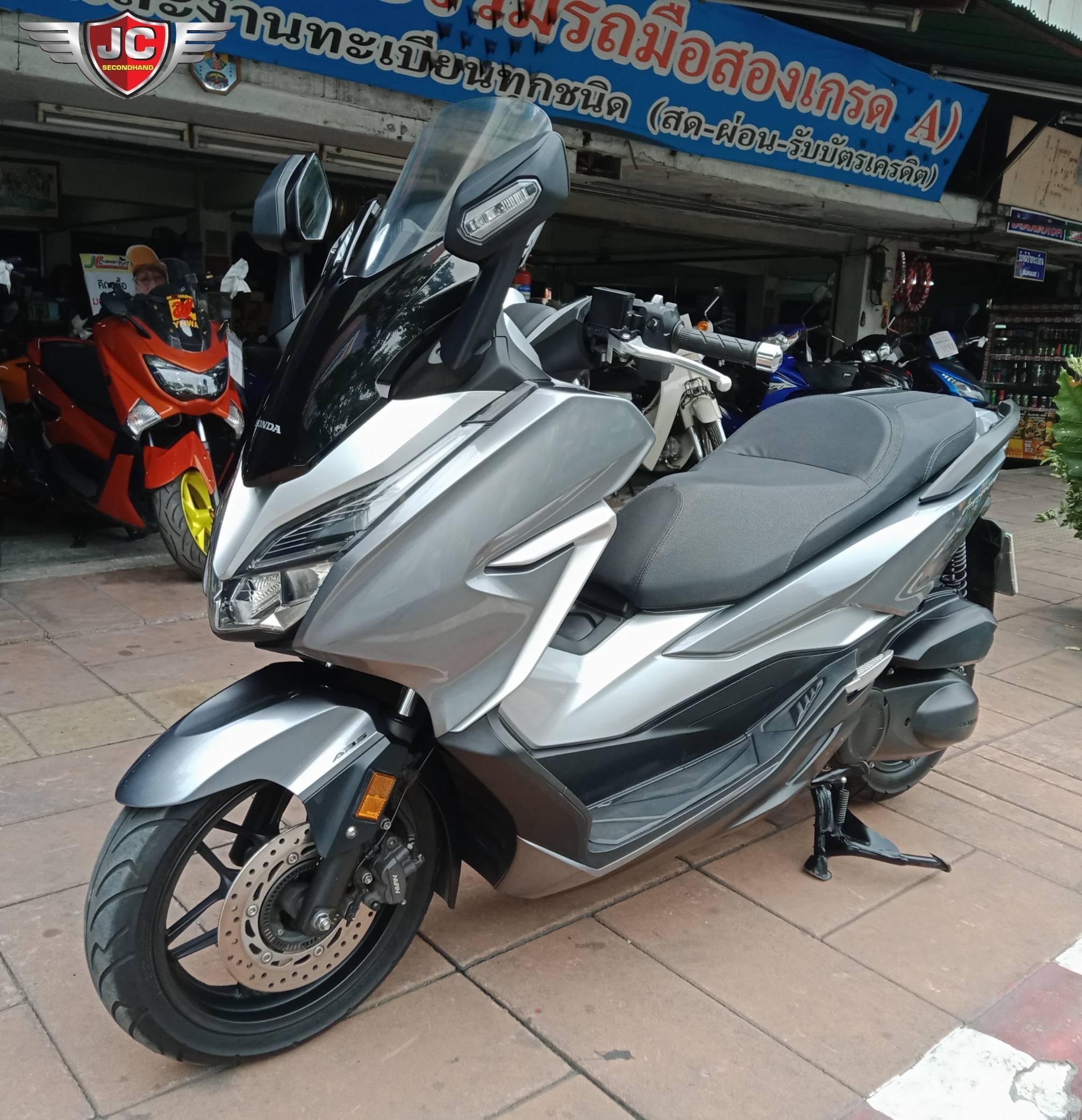 ไหนใครอยาก Up CC. บ้าง⁉️ รับเทิร์นนะจ๊ะ 🤗 HONDA FORZA 300 ABS จดทะเบียนปลายปี 61 รถบ้านมือเดียวเกรด🅰️