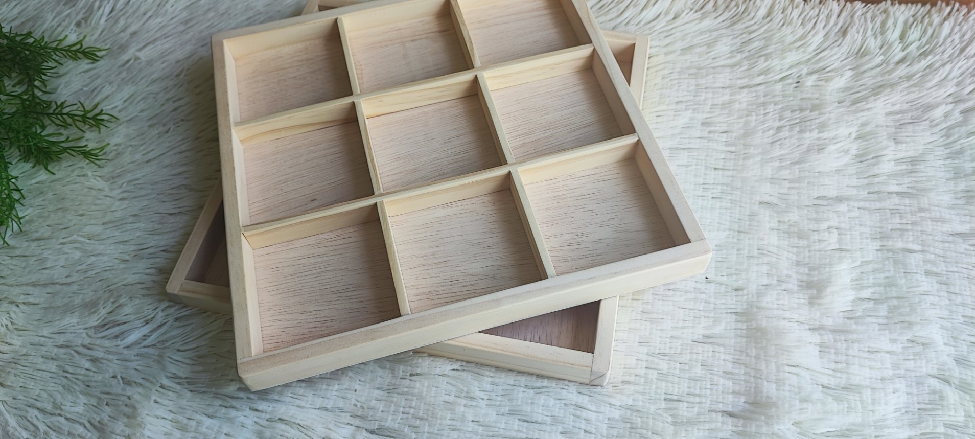 งานถาดไม้สน