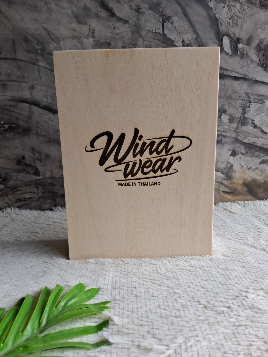 กล่องไม้ใส่เสื้อ