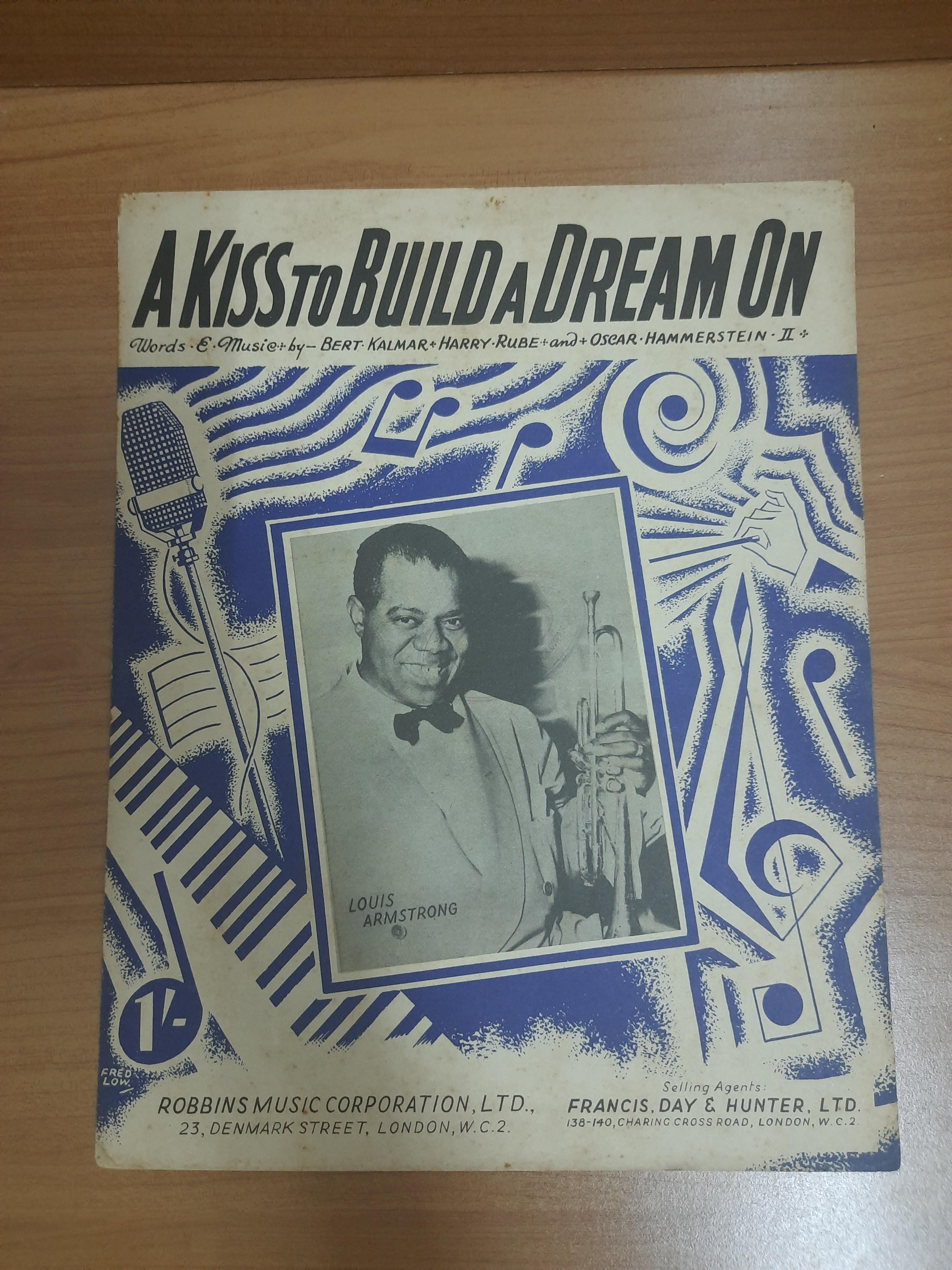 A Kiss to Build a Dream On / Louis Armstrong