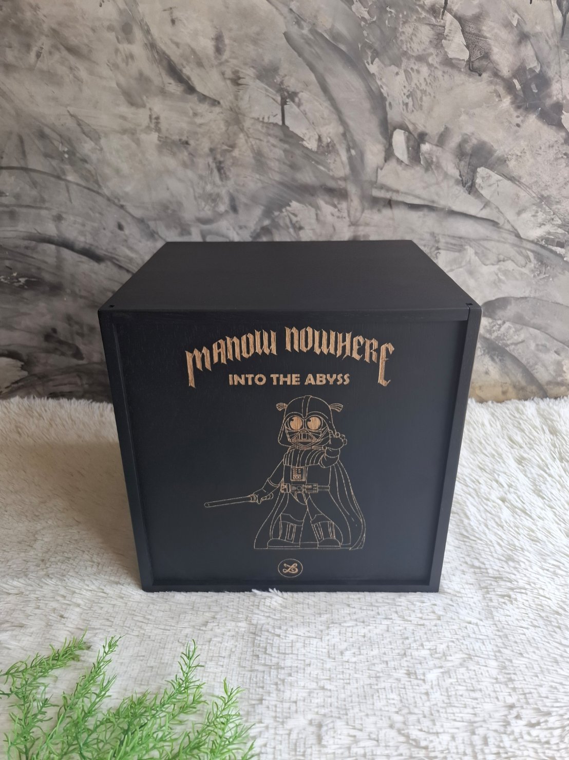 กล่องไม้ใส่โมเดล