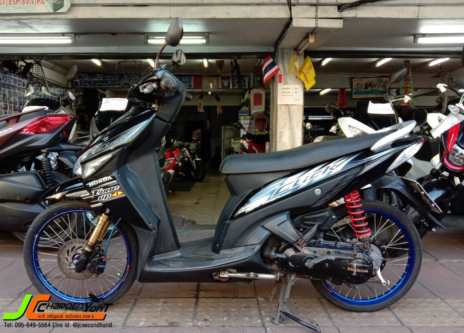 รถบ้านแต่งแนวๆราคาเบาๆ HONDA CLICK110 จดทะเบียนปลายปี 49 สภาพครบๆ รถพร้อมใช้งาน เครื่องแน่นๆแนววัยรุ่น ขี่ดีศูนย์ไม้เสีย ชุดสีสภาพดีทั้งคัน