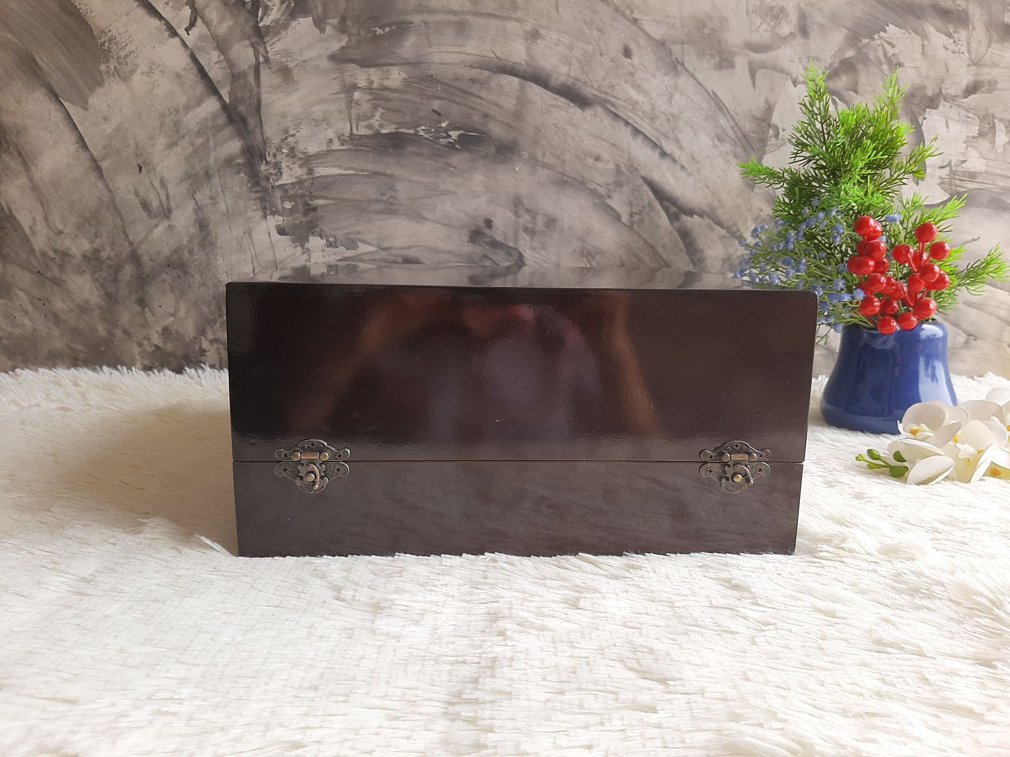 กล่องใส่มงกุฎชุดเครื่องเพชร