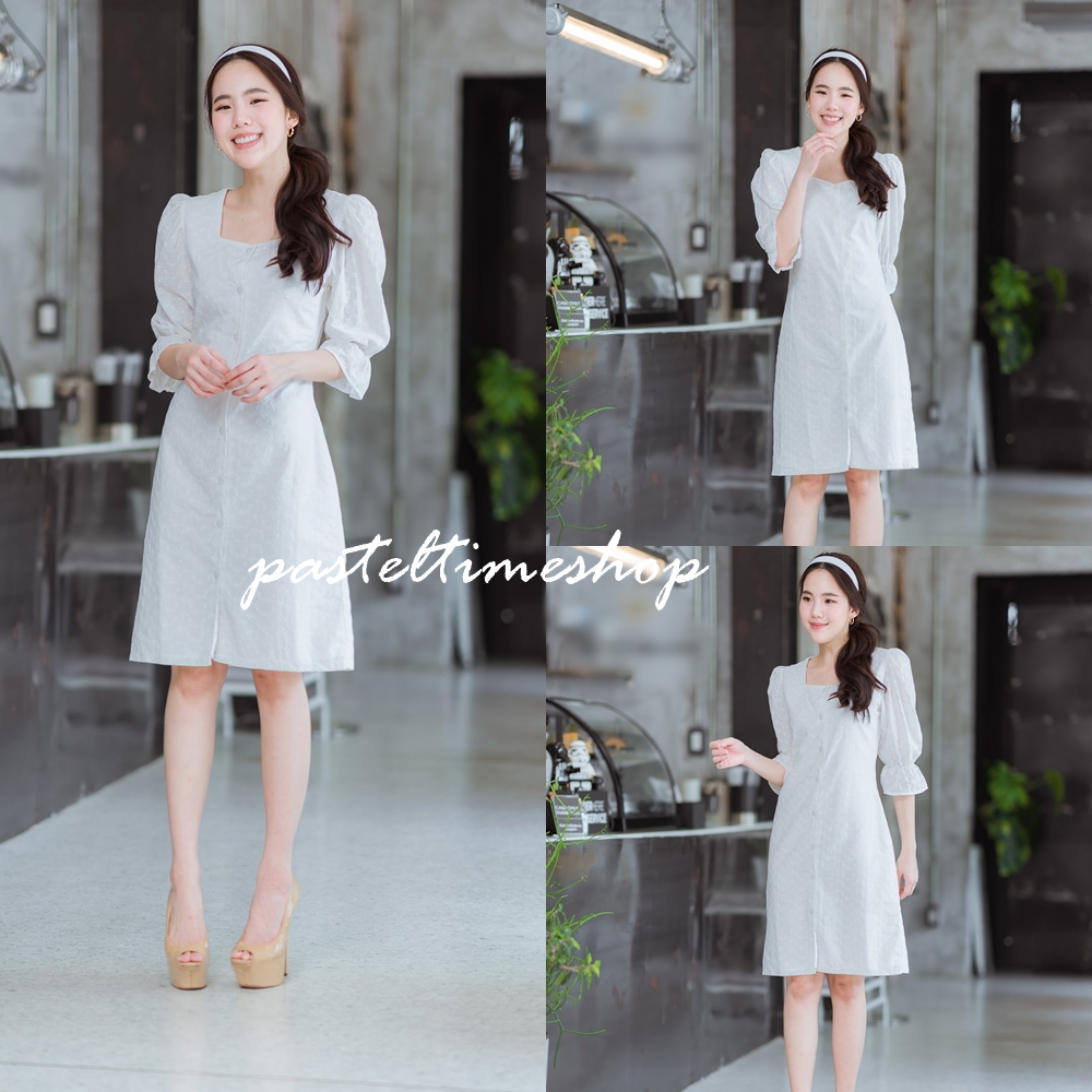 White Lace Dress เดรสลูกไม้สีขาว
