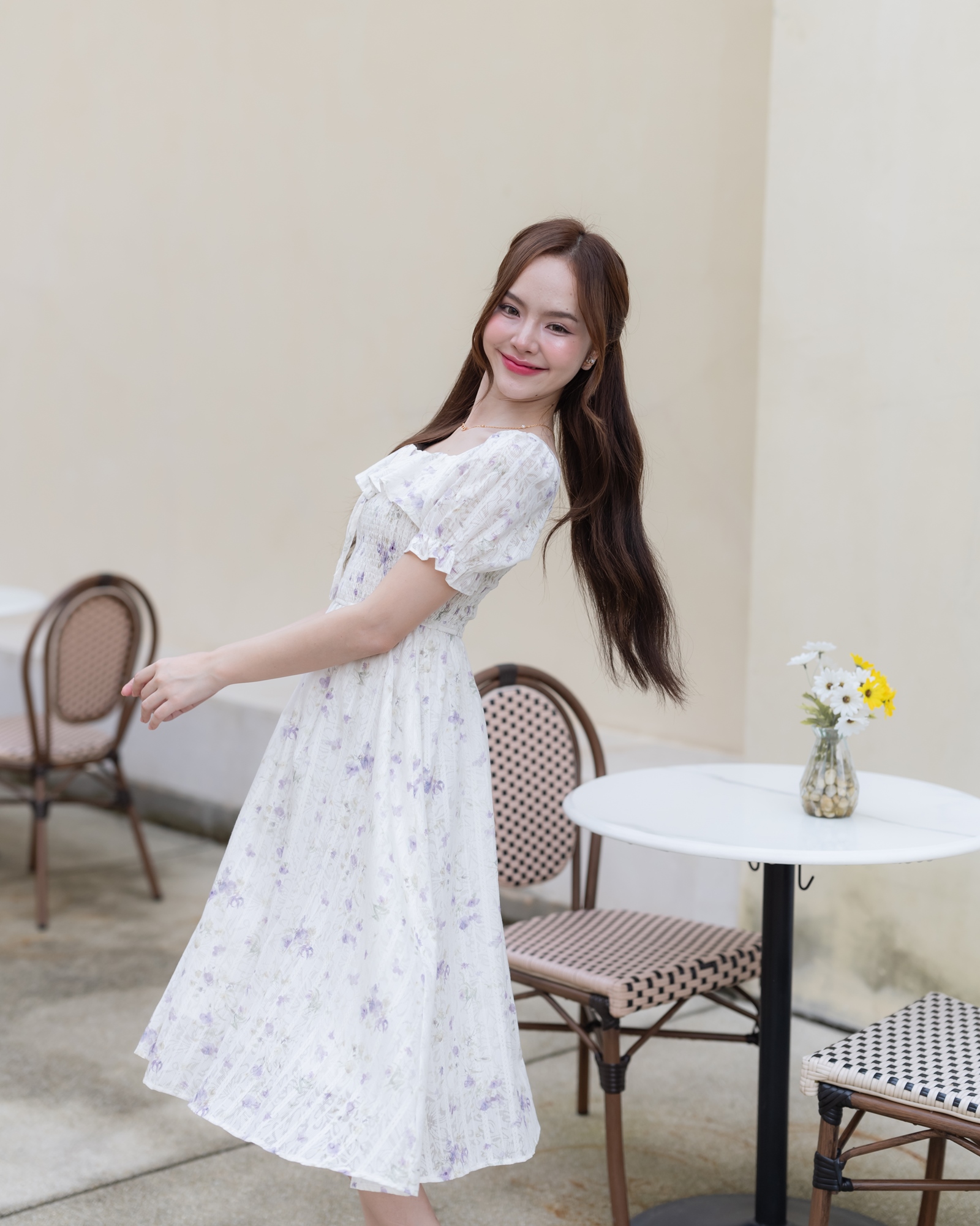 Florence Vintage Dress : ลายดอกไม้สีม่วง