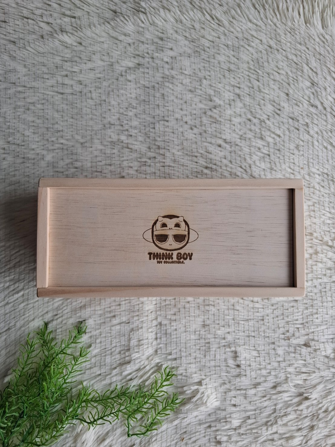 กล่องไม้ฝาสไลด์