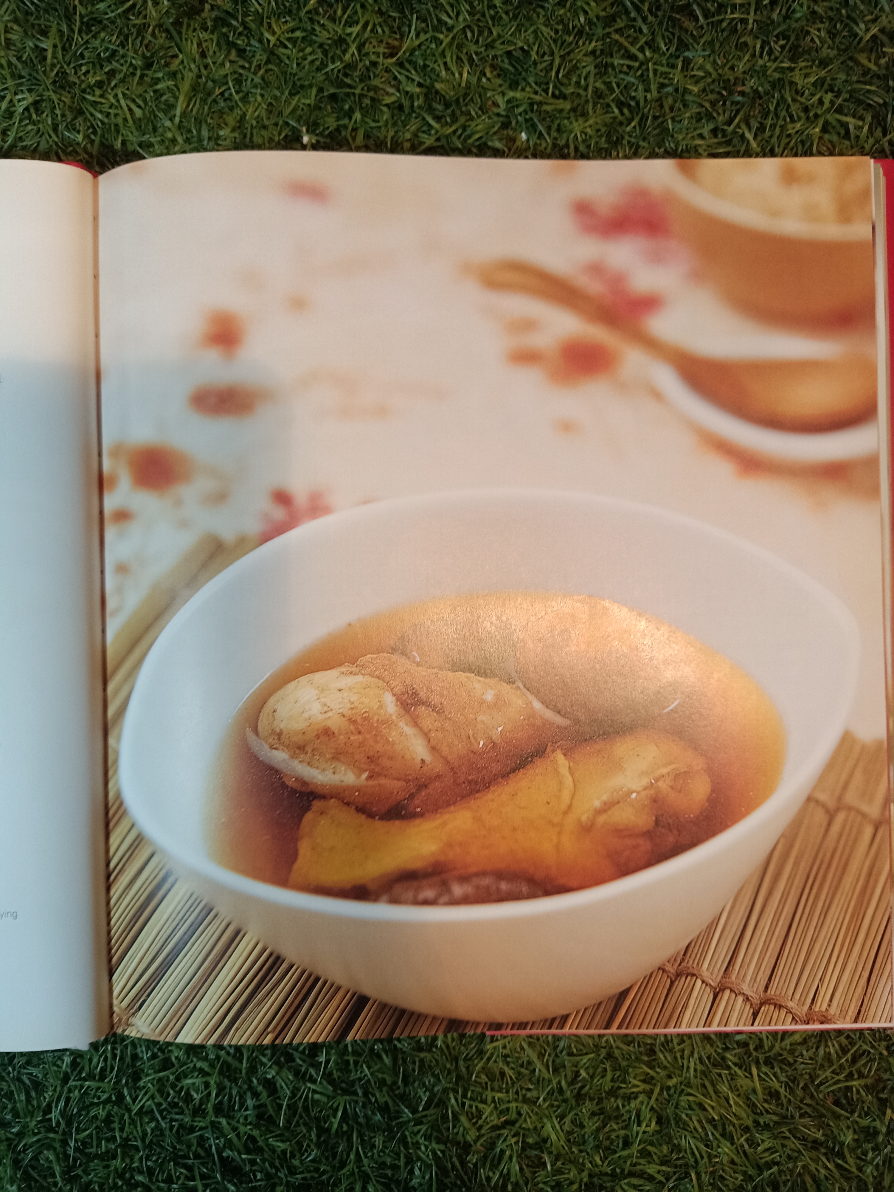 100World Class Thai Food Recommended by 100 Leading Women / อังคณา สุภกิจวณิชโชค