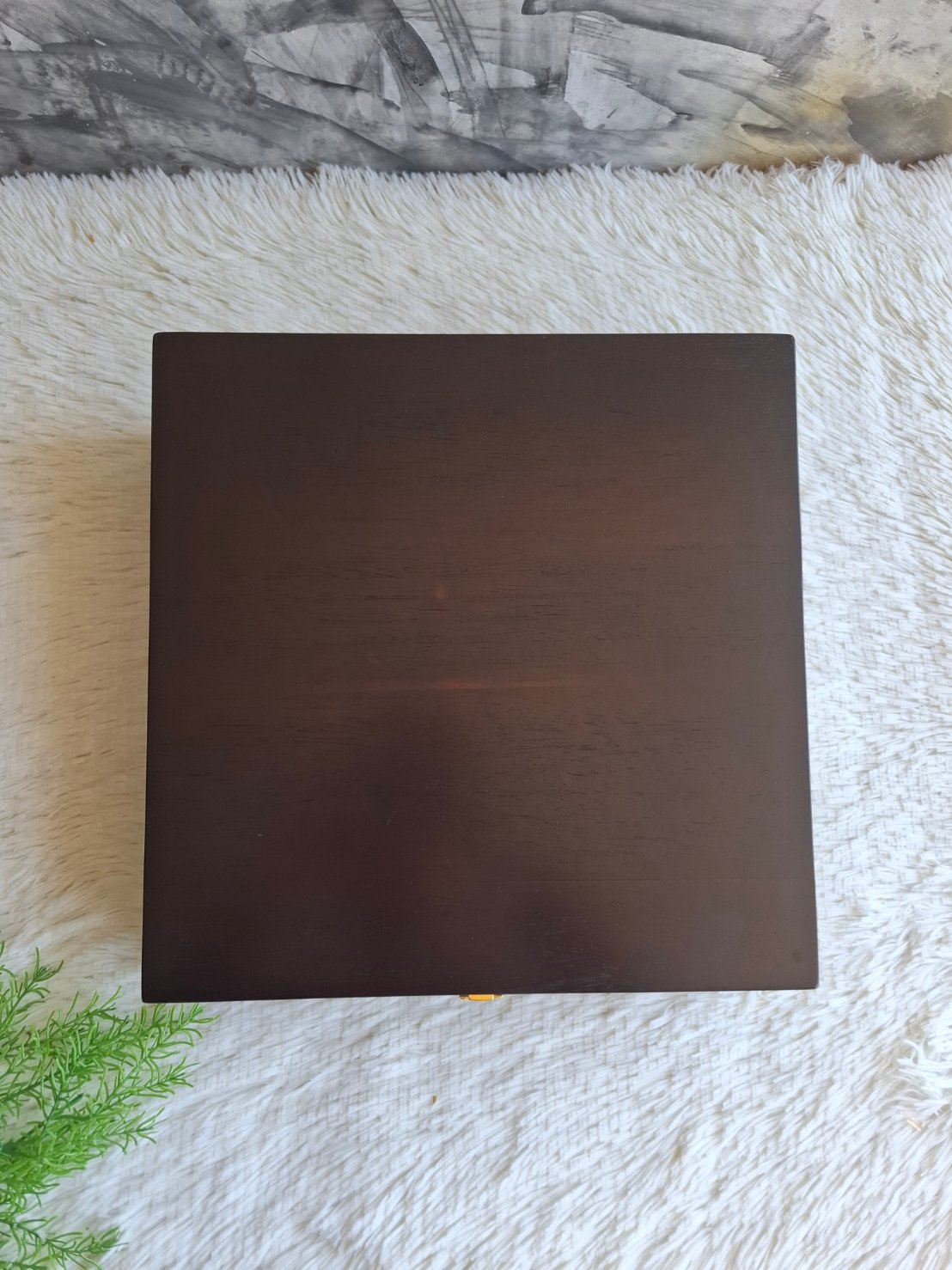 กล่องไม้ใส่อาหาร (ภายในโรงแรม)