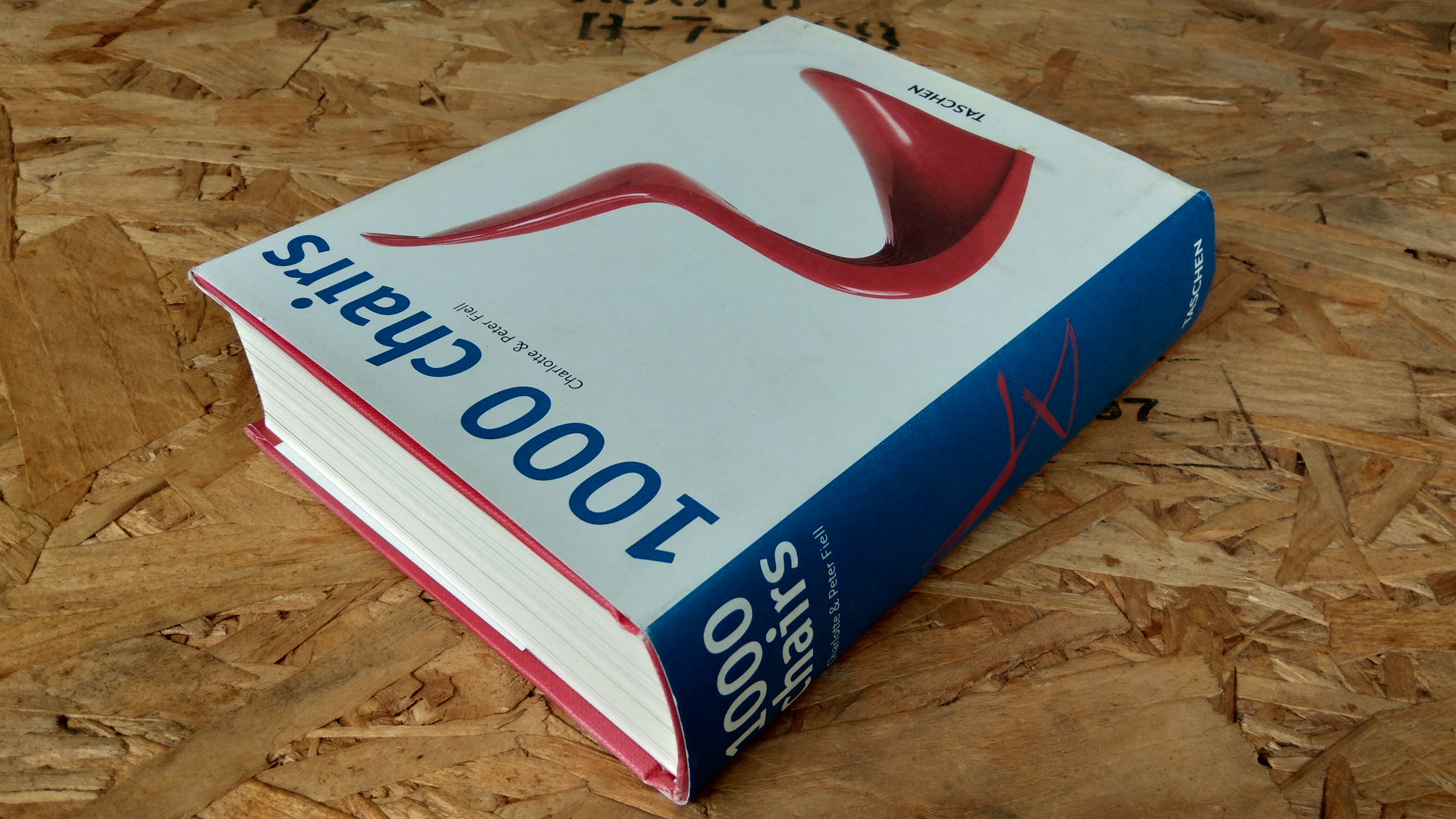 1000 chairs : Taschen