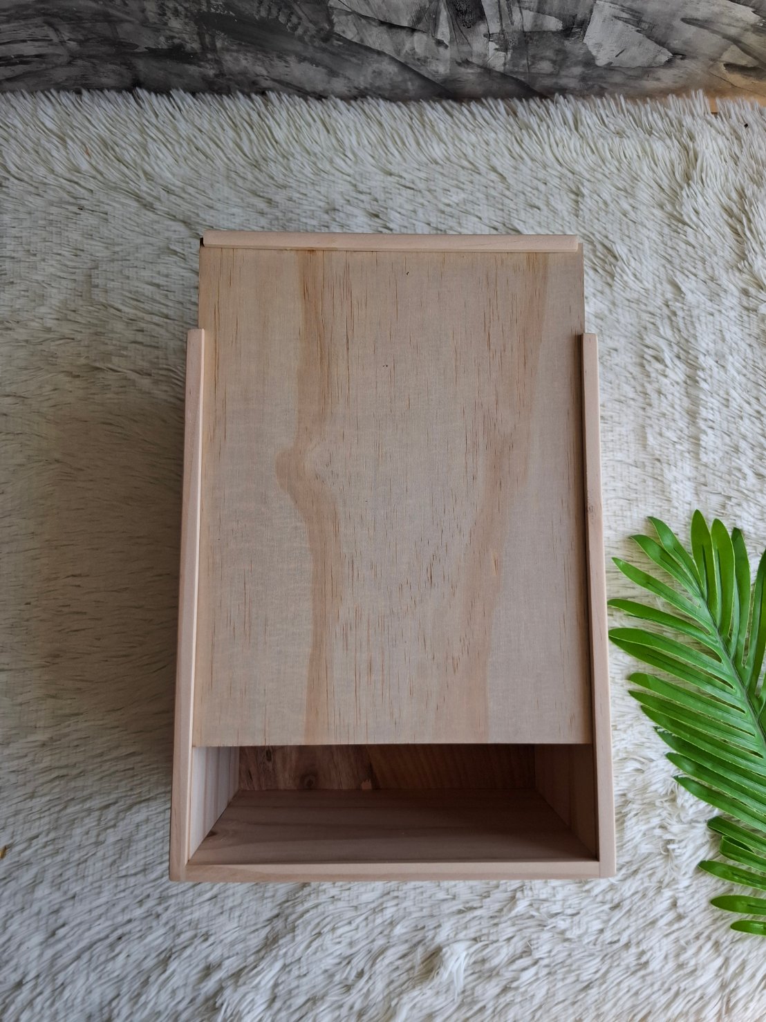 กล่องไม้สนฝาสไลด์