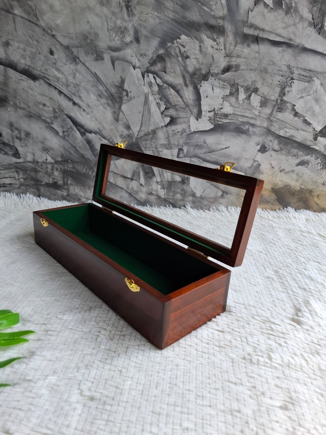 กล่องไม้ฝาล็อคกระจก