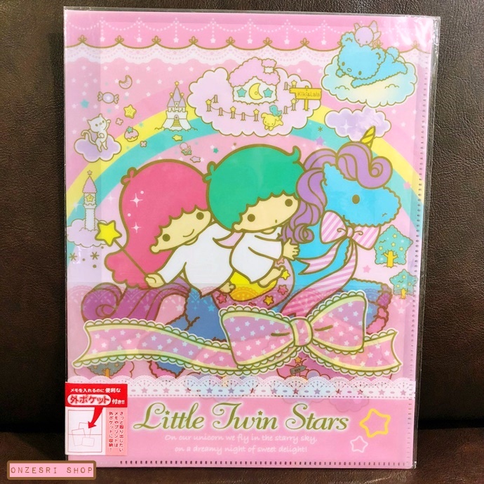 แฟ้ม A4 Little Twin Stars Pocket ด้านในเป็น pocket ใส่เอกสารได้สองด้านซ้ายขวา ด้านหน้ามีช่องเป็นซองไว้ใส่ของได้