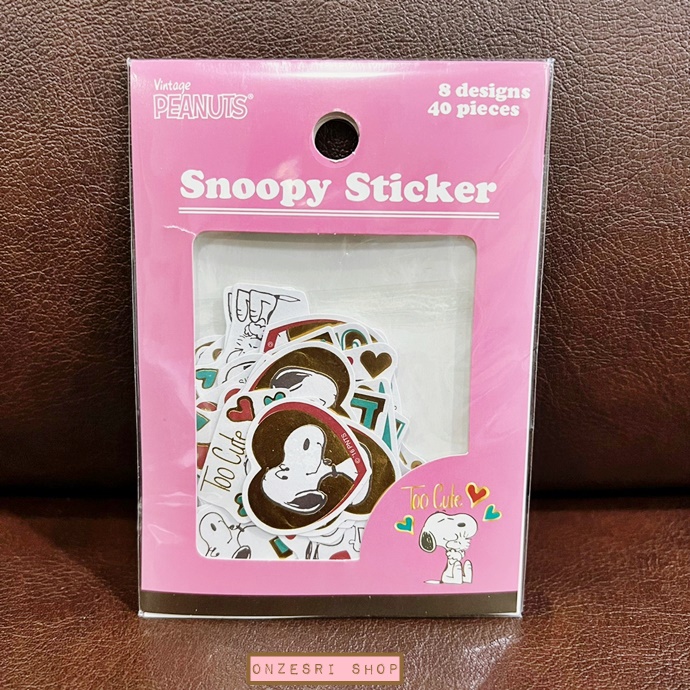 Sticker ลาย Snoopy สีชมพู เป็นสติกเกอร์แบบน่ารัก ๆ รวม 40 ชิ้นในซอง ขนาด 8.5 x 12 ซม. (ลดราคาเพราะซองมีรอยขาดนิดหน่อย)