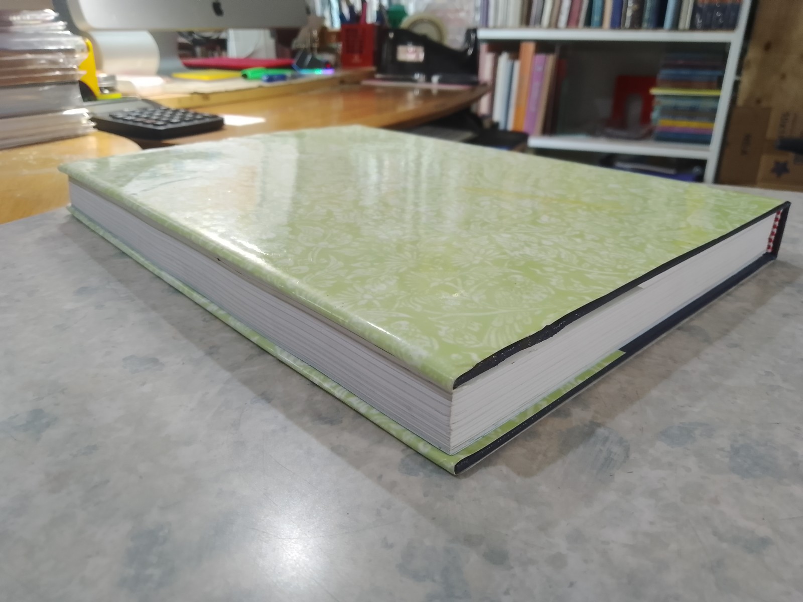 ฉัตรแก้วเก้าแผ่นดิน