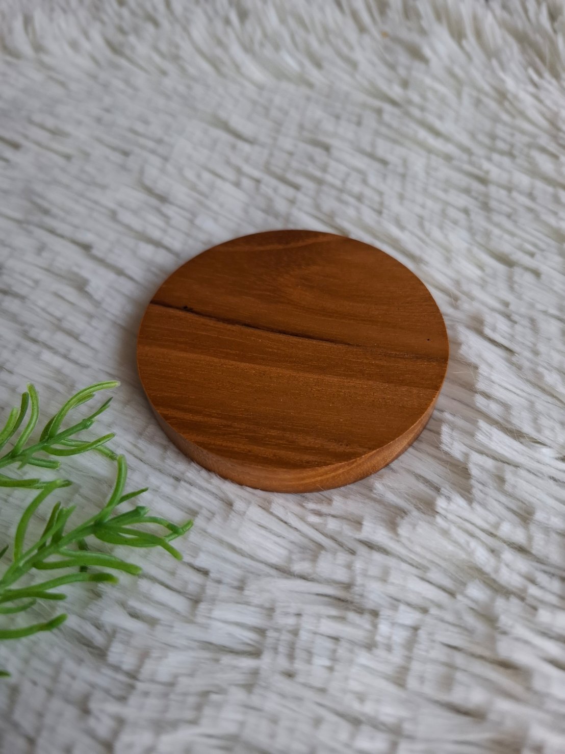 ถาดไม้สักสำหรับวางน้ำหอม