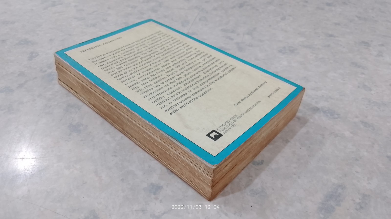 Simon And Schuster's Complete Guide To Freshwater And Marine Aquarium Fishes Vintage Paperback Book