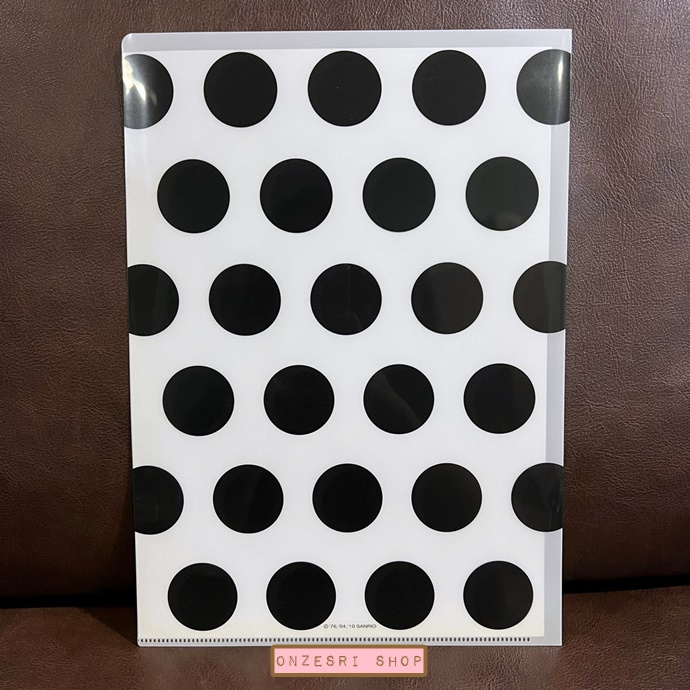 เซ็ตแฟ้ม A4 Hello Kitty x Alice in Wonderland มี 2 แฟ้มในเซ็ต