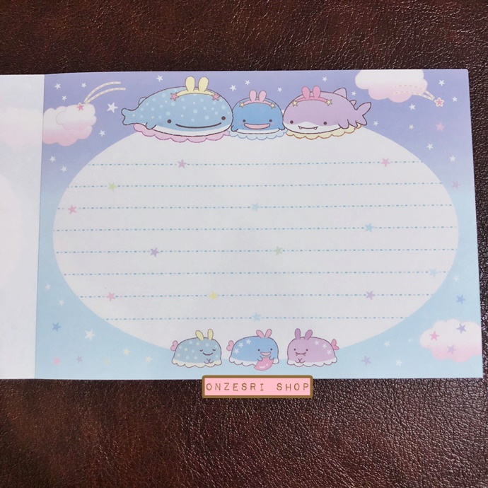 สมุดฉีก ฉลามวาฬ Jinbesan to Umiusagi ลายสีฟ้า ขนาด 14.8 x 10.5 ซม. มี 4 ลาย รวม 100 แผ่น