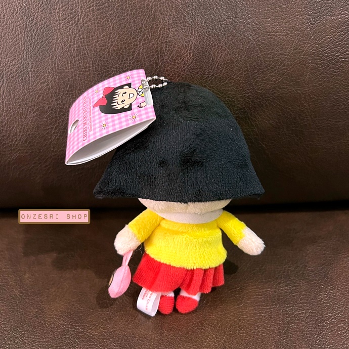 พวงกุญแจตุ๊กตา Chibi Maruko Chan ถือกระเป๋าสีชมพู ขนาด 11.5 x 6 x 5.1 ซม.