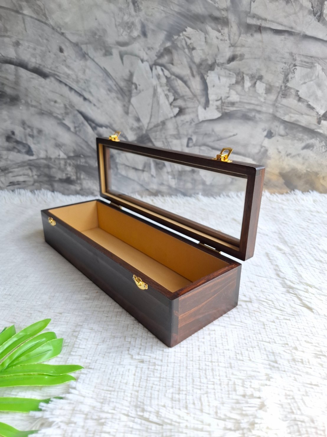 กล่องฝาล็อคกระจก