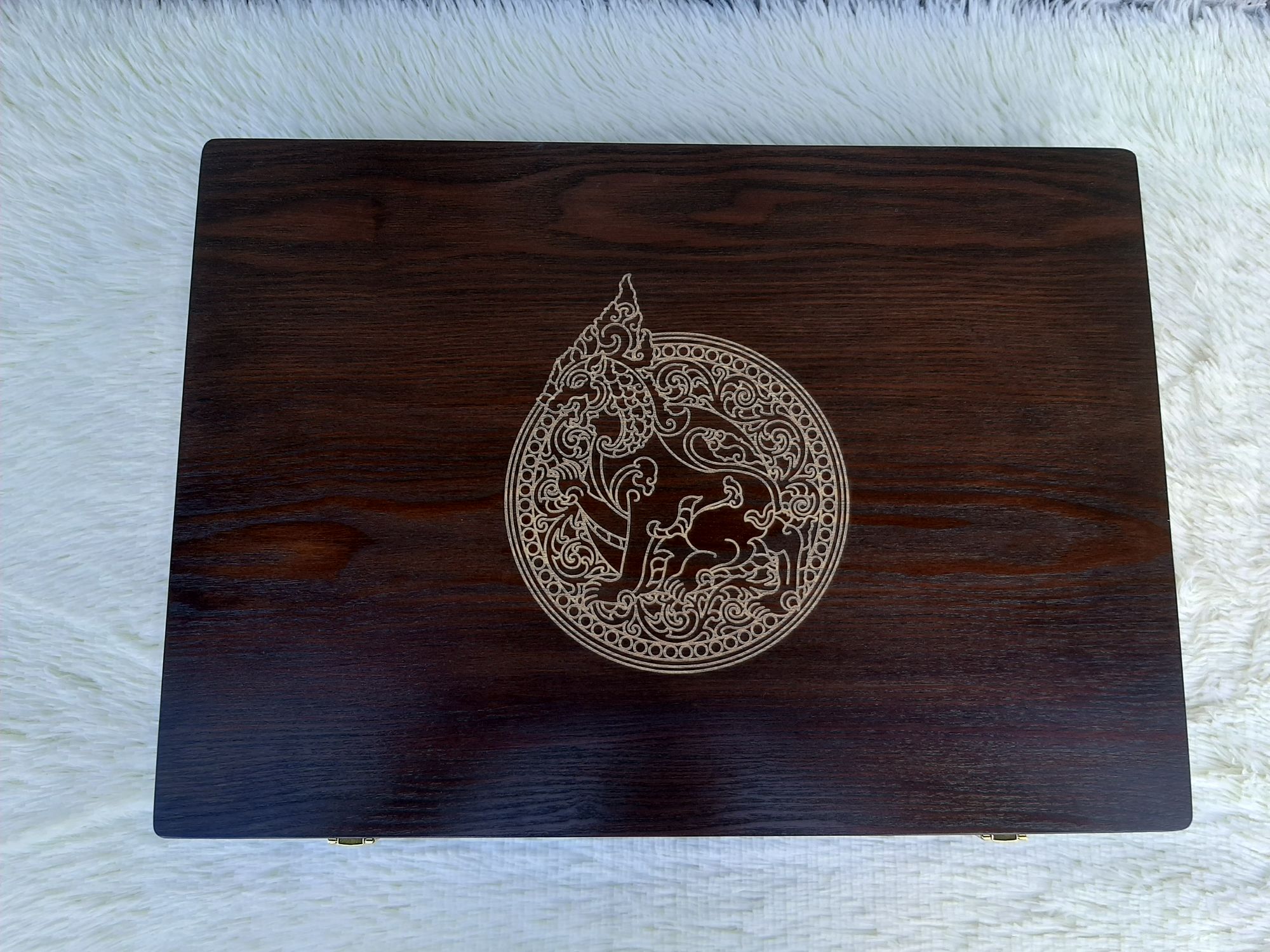 กล่องไม้ใส่หนังสือ